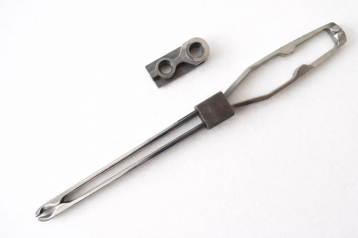 270 009 761 Sulzer, Gripper Pair L&R Smooth 15N (270009761)