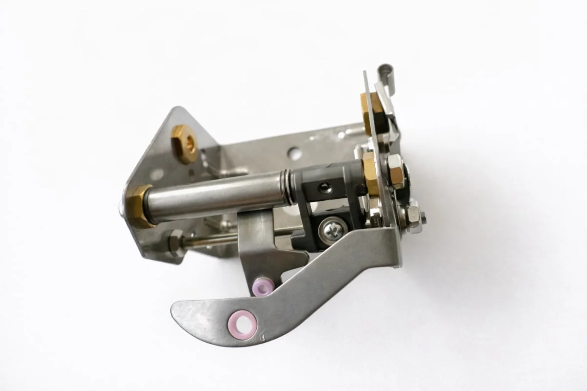 620302-57 Tsudakoma Bobbin Holder LHS