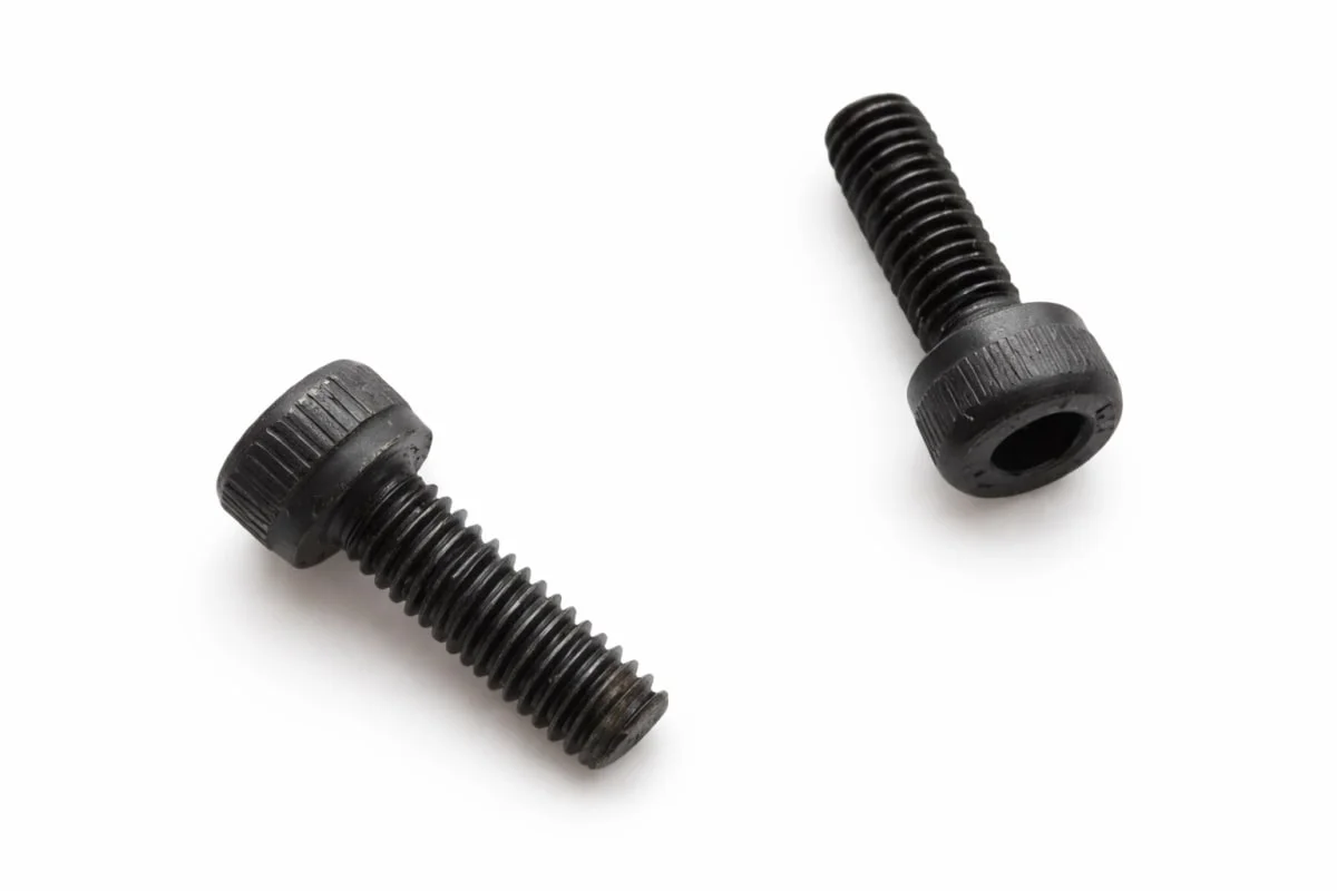 719108 Saurer Screw CHC M4x10
