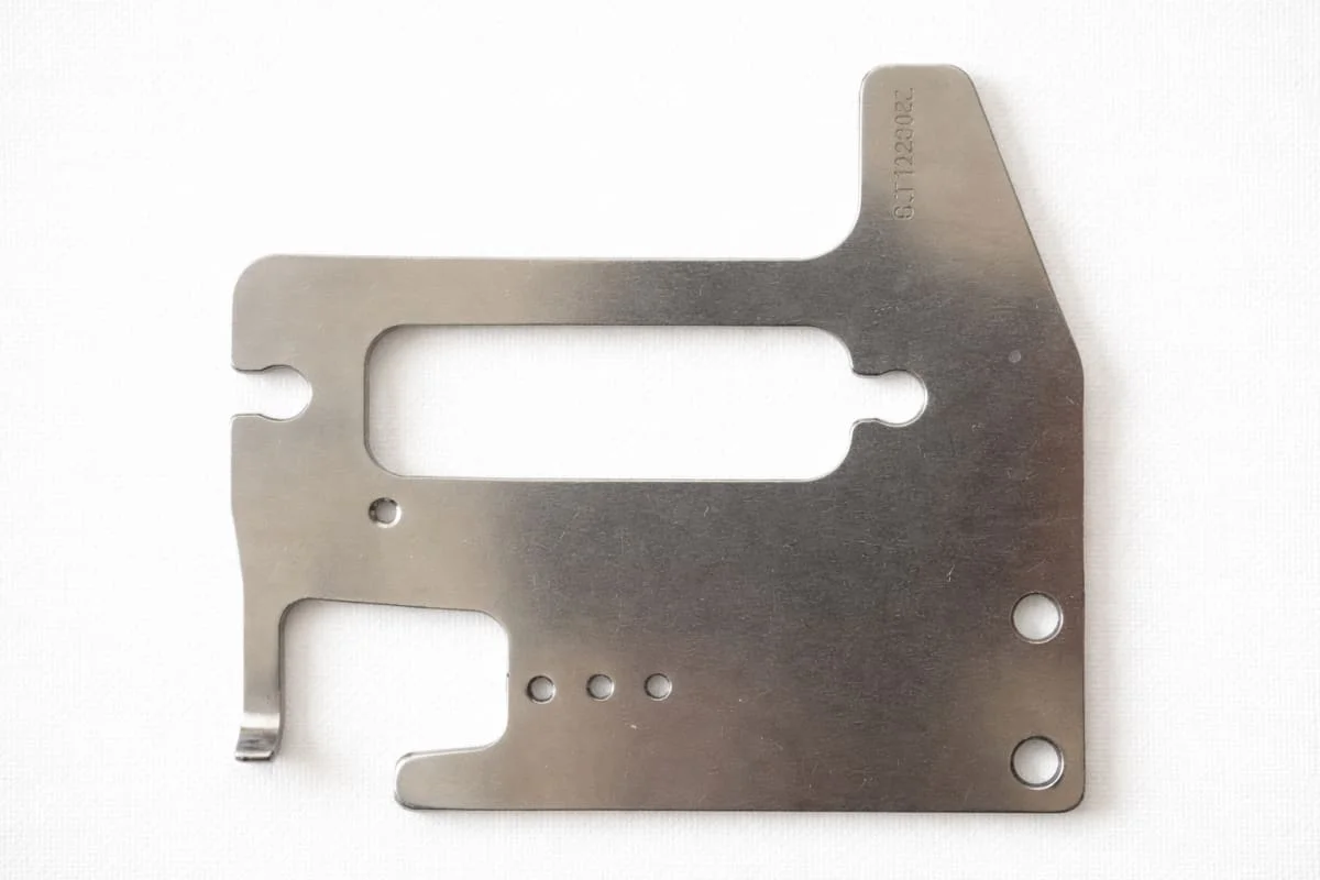 911 119 245 Sulzer, Proj Feeder Plate PU, D1, L=50 (911119245)