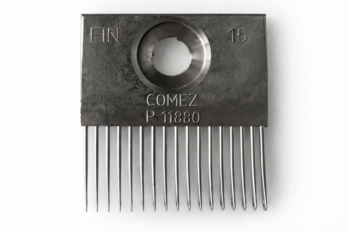 Comez P11890, FIN 15, Needle Block or Yarn Guide
