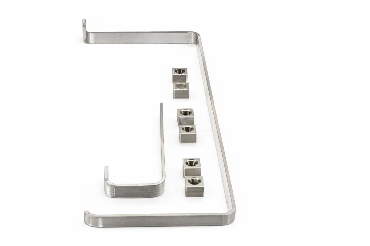 KIT. Bracket
