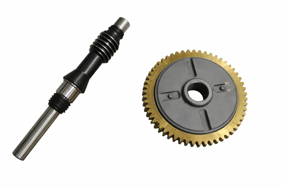 Main reducer, spiral gear