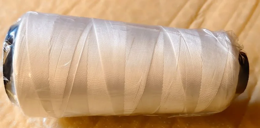 Nylon White Thread No. 0/3 1 No=1 cone of 915 Mtr Pyramid Type Cone view 1
