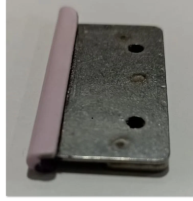 HOLDER FOR WINDER STRING UP GUIDE. 17 MM LENGTH 35 MM WIDTH 1 MM THICNESS IN BOTTAM SIDE 3 MM THICNESS IN TOP SIDE 02 THREADED HOLE IN TOP PLATE MOC SS view 3
