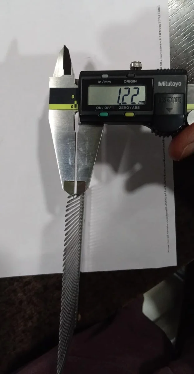 Sizing Comb 40 D With One Side Brass Holding Clamp Size 100 mm Width x 85 mm Total OD x 3.5 mm Base Thickness x 15mm Base Height 1.2mm Steel Wire Pointed (Brass Pin at Bottom Length 6 mm dia x 10 mm Height Hard Chrome Plated view 3