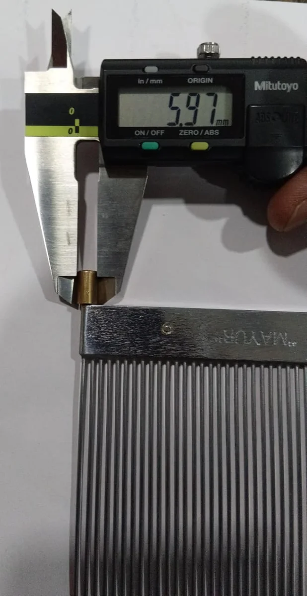 Sizing Comb 40 D With One Side Brass Holding Clamp Size 100 mm Width x 85 mm Total OD x 3.5 mm Base Thickness x 15mm Base Height 1.2mm Steel Wire Pointed (Brass Pin at Bottom Length 6 mm dia x 10 mm Height Hard Chrome Plated view 5