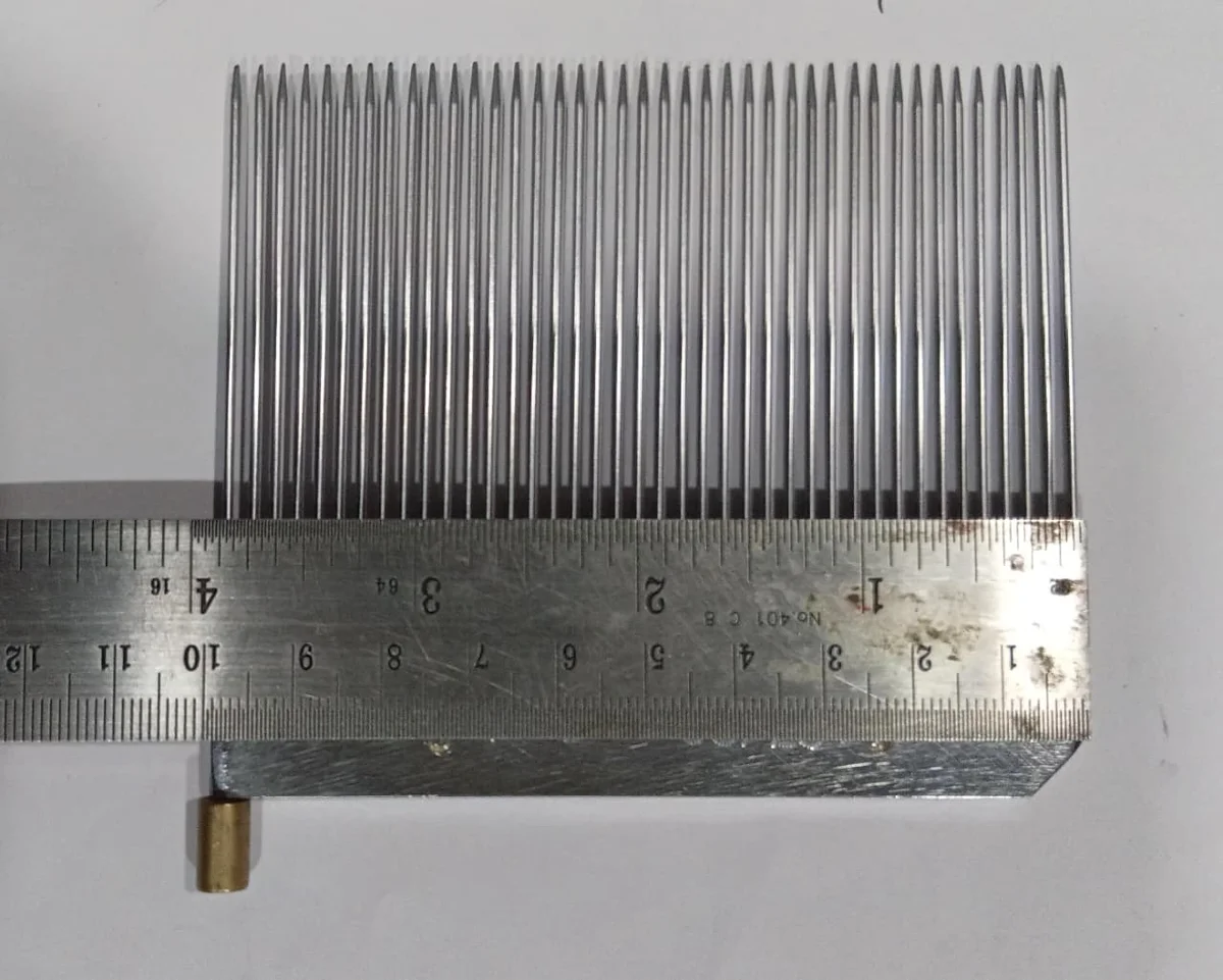 Sizing Comb 40 D With One Side Brass Holding Clamp Size 100 mm Width x 85 mm Total OD x 3.5 mm Base Thickness x 15mm Base Height 1.2mm Steel Wire Pointed (Brass Pin at Bottom Length 6 mm dia x 10 mm Height Hard Chrome Plated view 2