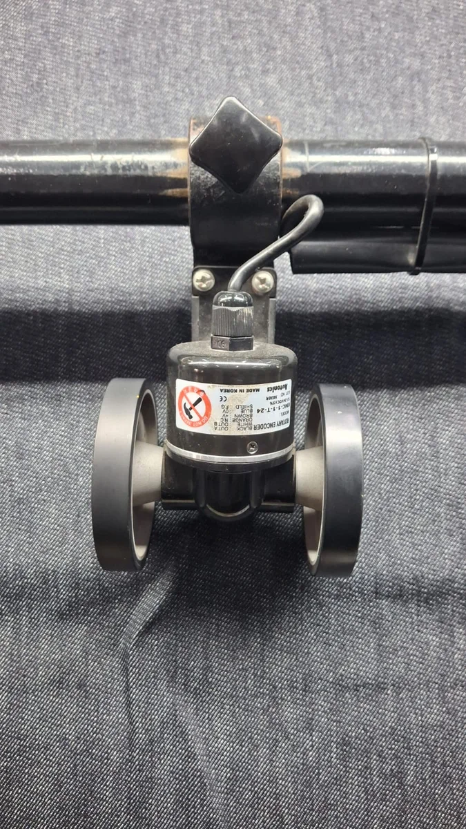 Encoder with 2 Wheel Digital view 1