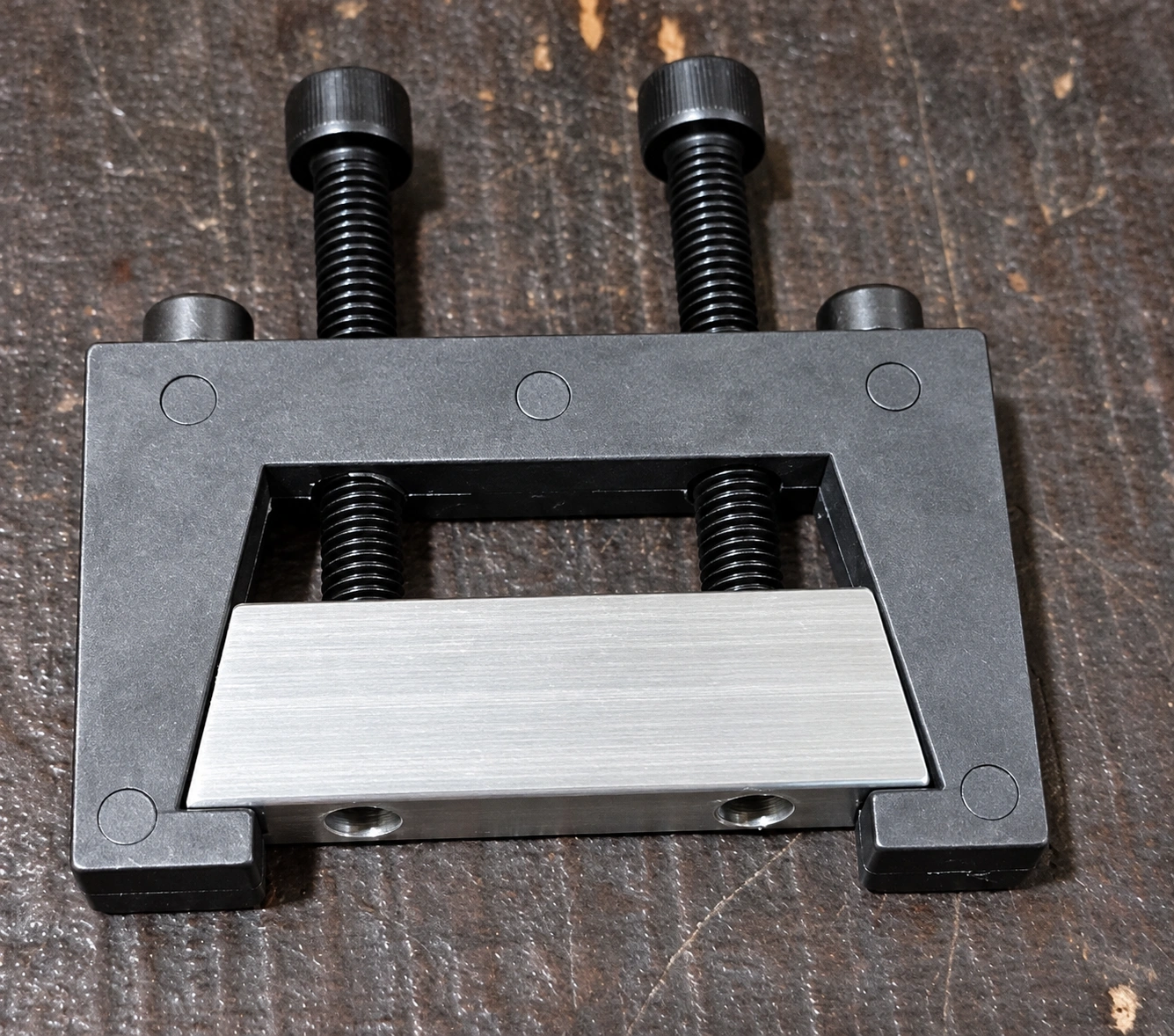 Frame Bracket For NP Fast