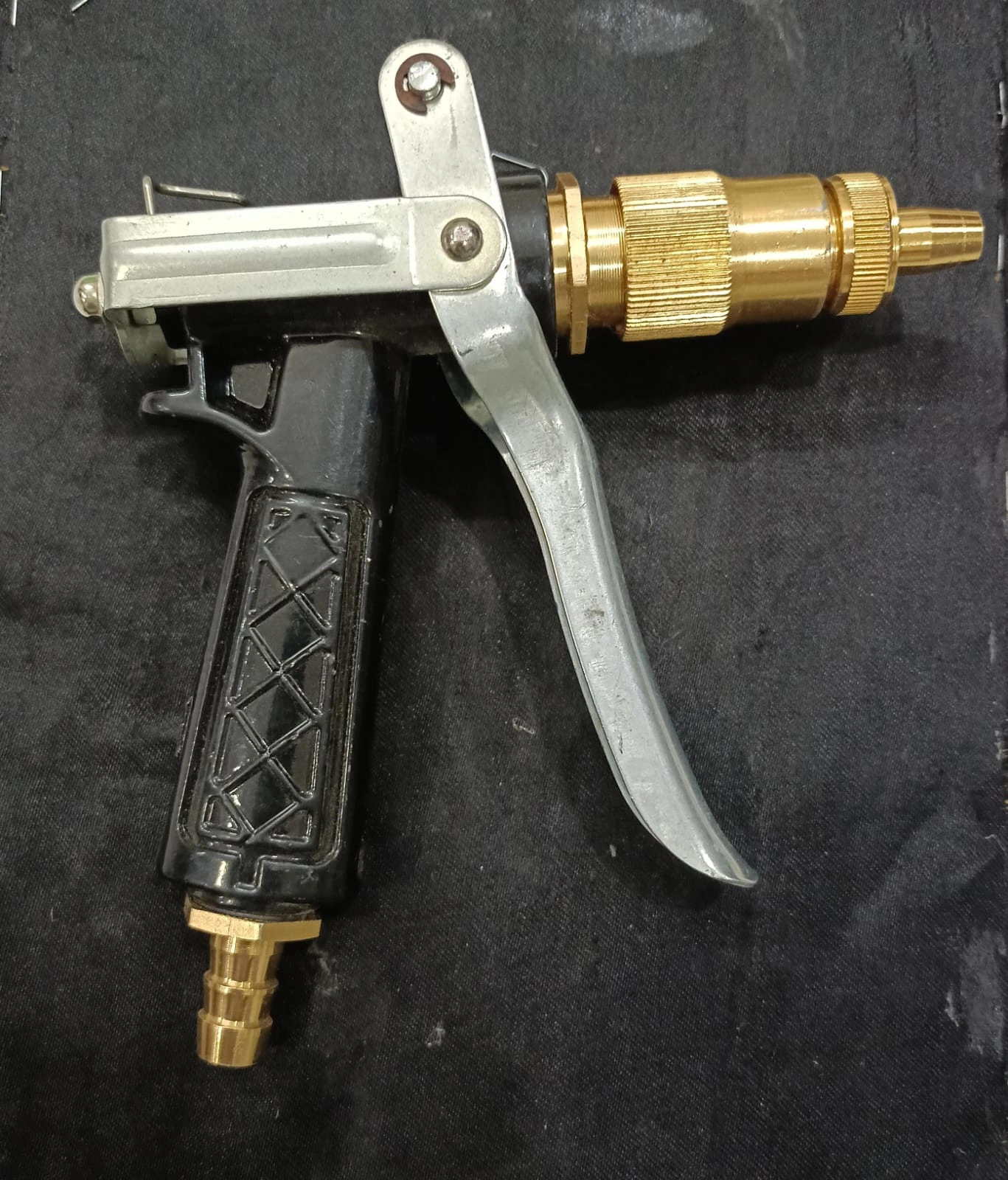 Gun