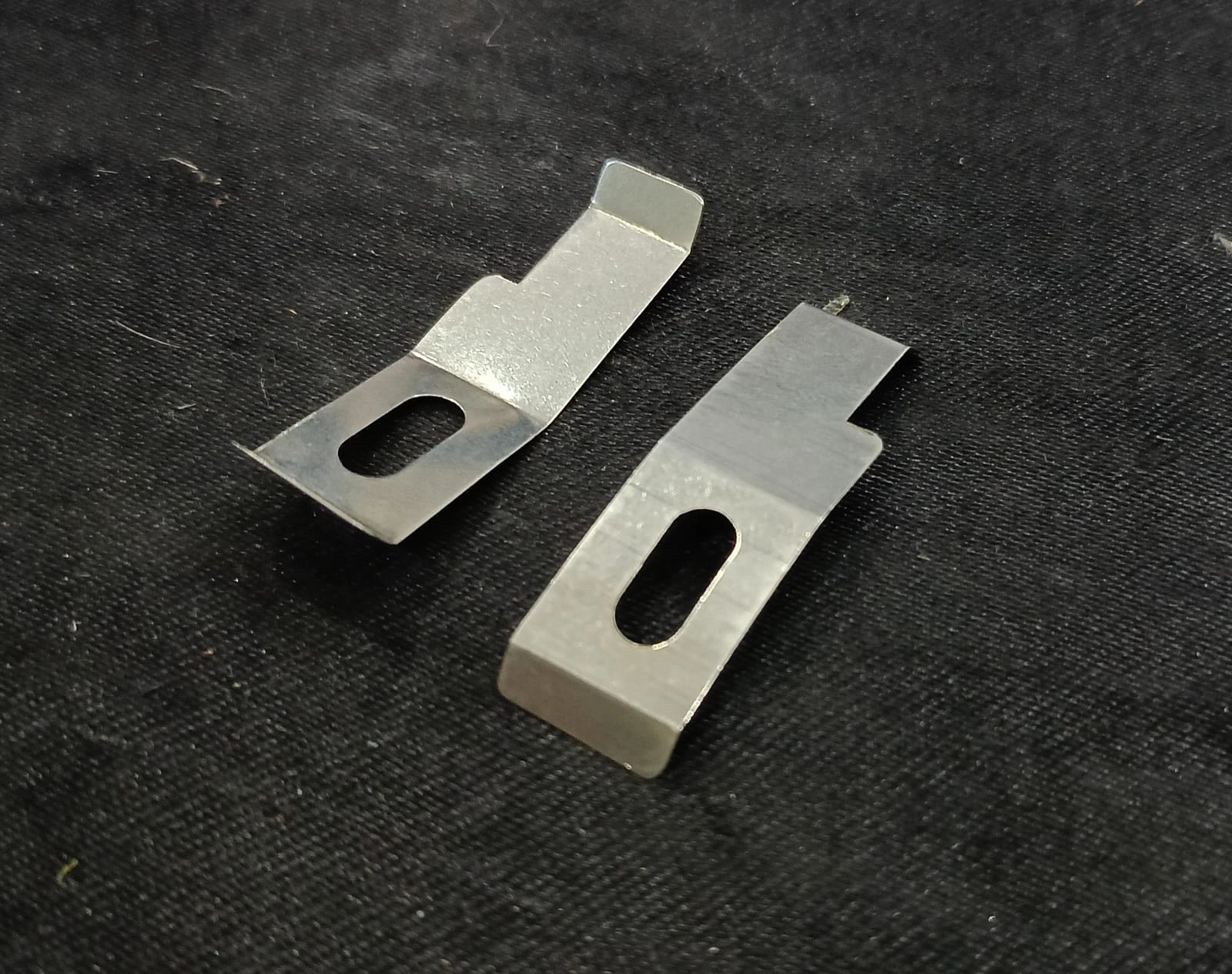 Reinforcement Plate R, P.No.648G18 for Tsudakoma ZAX9100