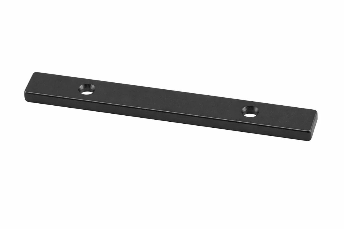 Screw Long Strip