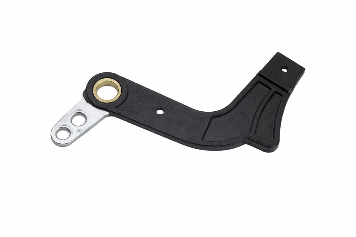 Selvage device arm