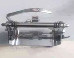 TOYOTA 610 LENO BOBBINHOLDER (RHS & LHS) view 2