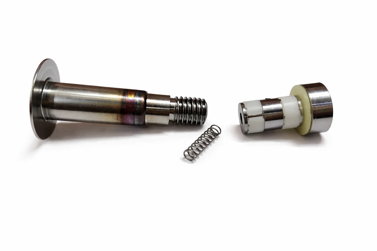 Valve Pistion J3220-08100 Complete for Toyota 710 Old Model view 2